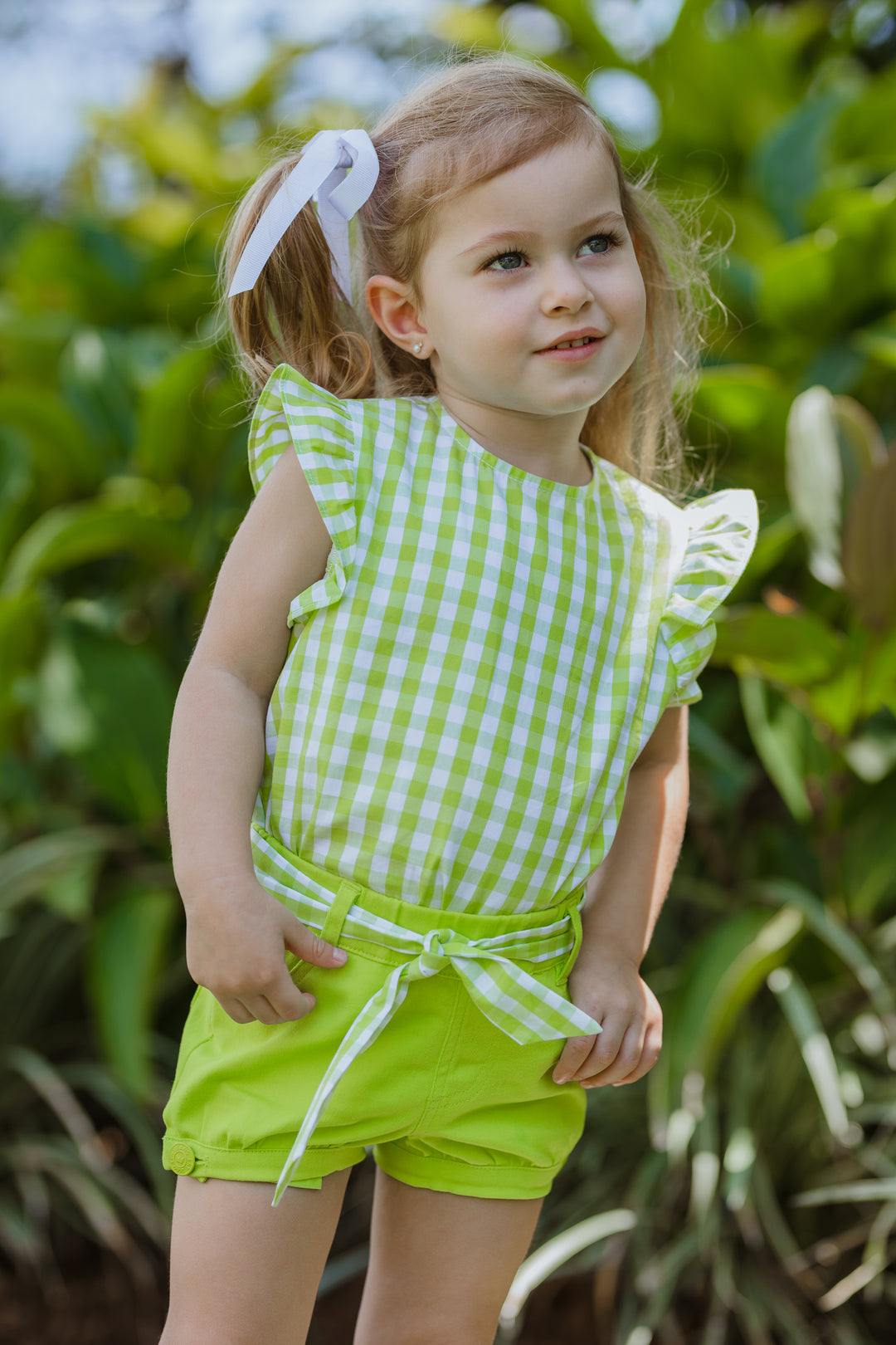 Short verde con cinturón de cuadros